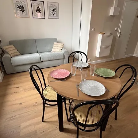 Moderne En Plein Centre Historique Apartament Aix-les-Bains