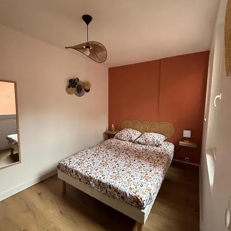 아파트 Moderne En Plein Centre Historique 엑스레뱅